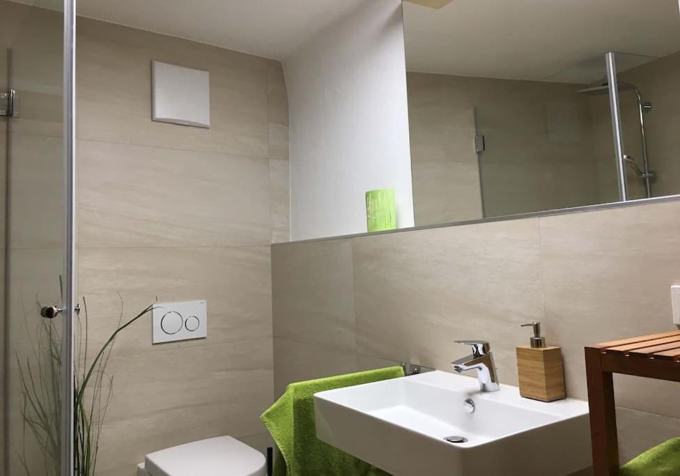 Relax.Land - Apart Grinzens 90Qm Ferienwohnung Esterno foto
